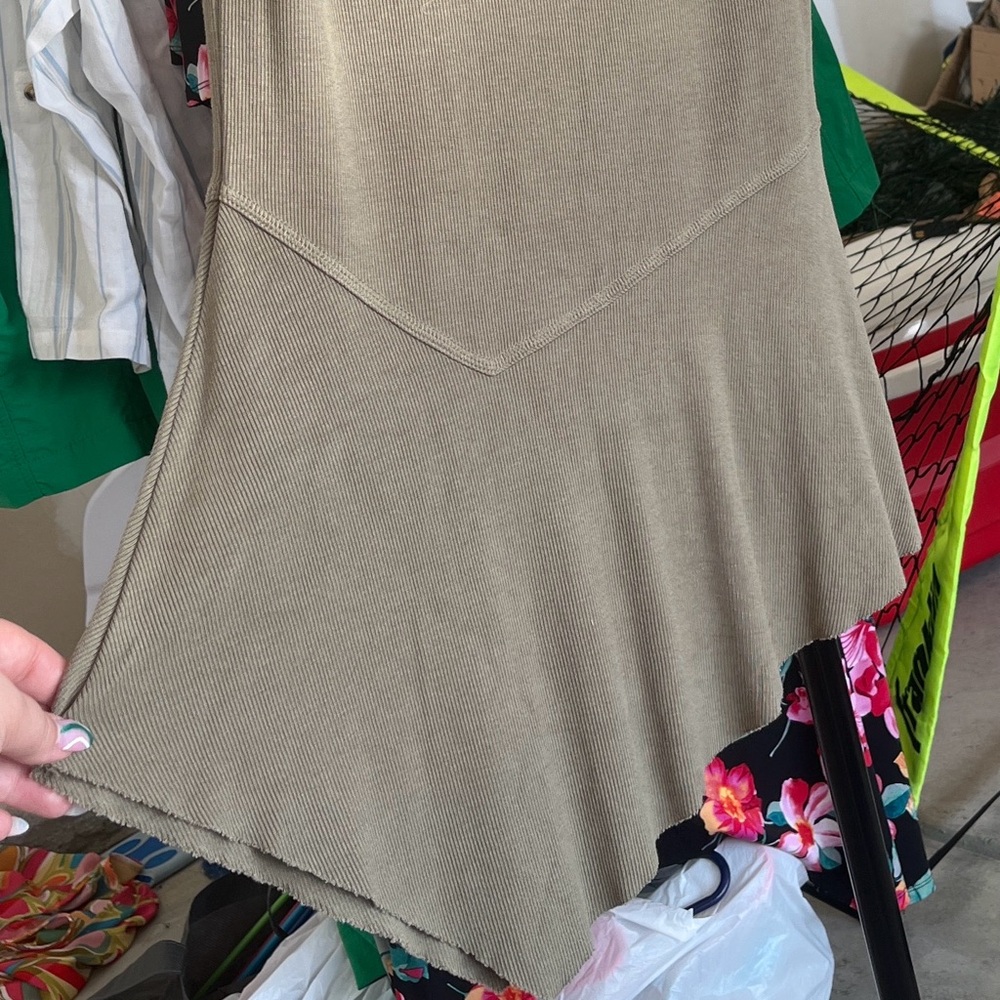 G.I.L.I. Olive Tank Top - Picture 2 of 2